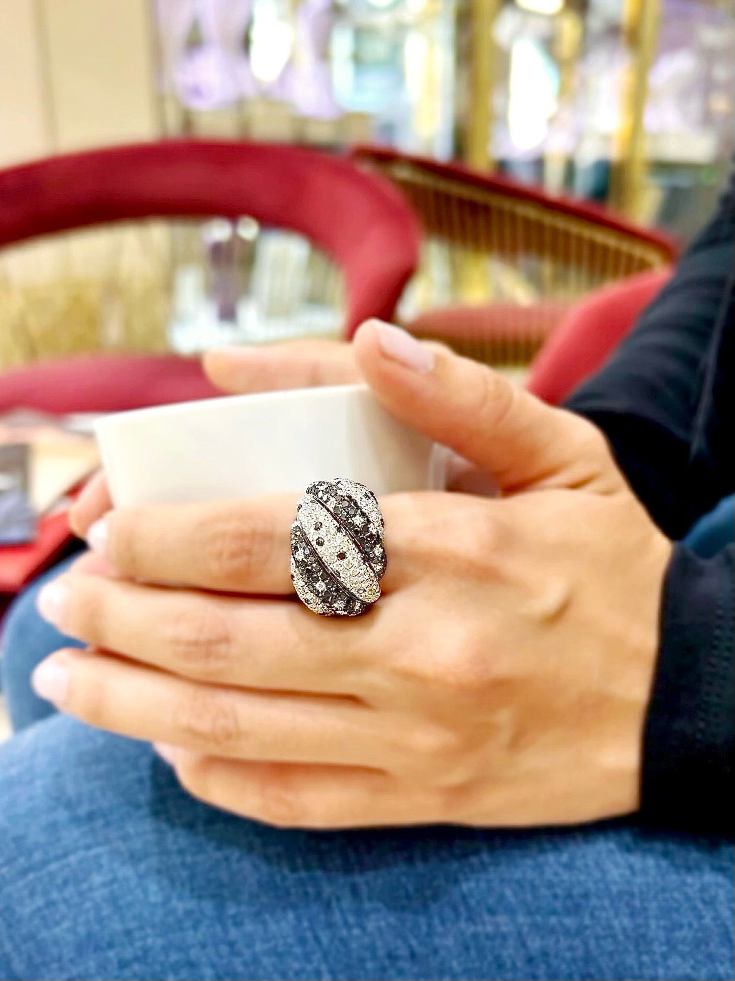 Black and White Diamond Ring 5.29 Ct G VS1